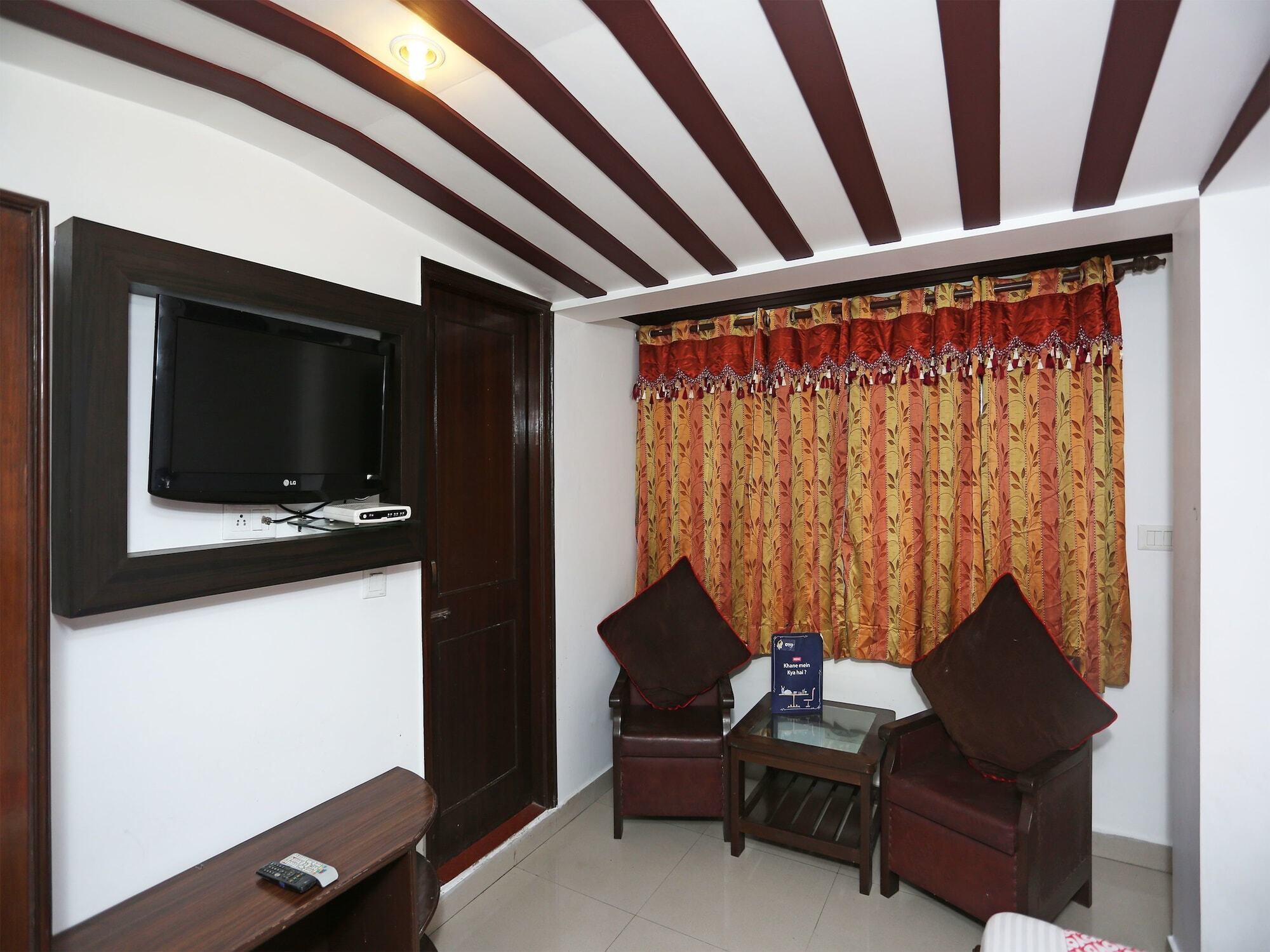 Hotel Ratan Dehradun Buitenkant foto