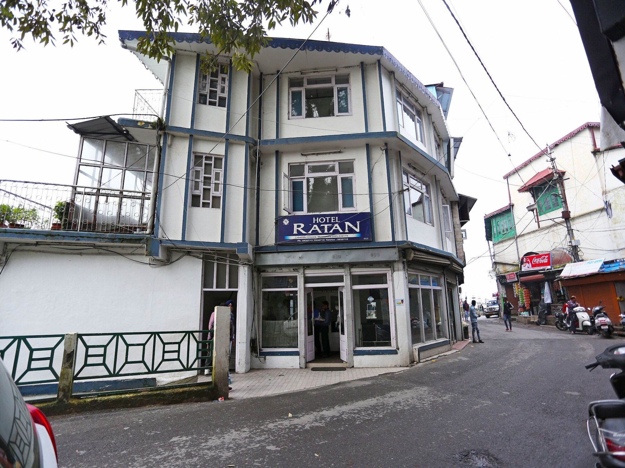 Hotel Ratan Dehradun Buitenkant foto
